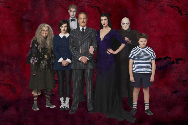 THE ADDAMS FAMILY_RED_HI-800x533